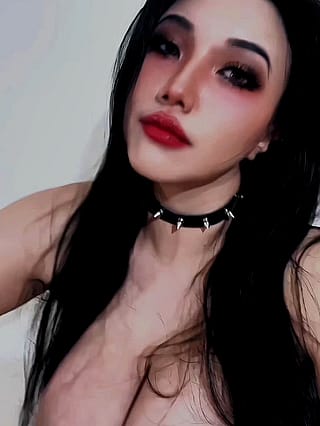 What’s your favorite thing about big titty goths?'