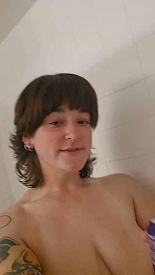 Shower Beer Cutie'