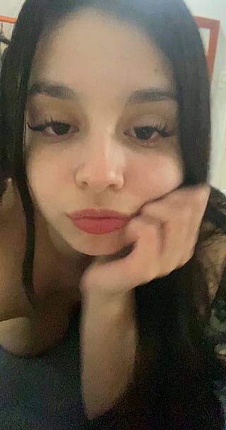 I tried my best to look sexy, how did it go? [F18]'