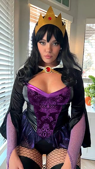 The Evil Queen [Snow White] (self)'