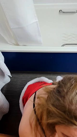 Best to celebrate Christmas? A chubby slut on her knees for you 🥰'