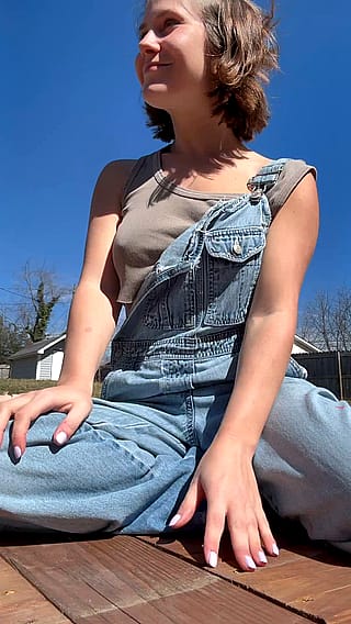 Overalls and sunshine!'