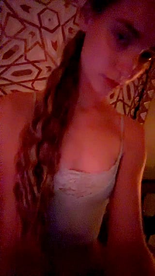I am waiting in bed for someone as kinky as me to text me 💋 I want to be your good girl, princess, and dirty slut too 😈 check links below for the ways to start our naughty fun relationship'