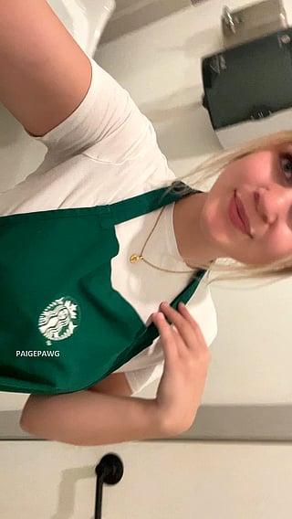 Pawg Worker Shows Off Her Big Booty in Public'
