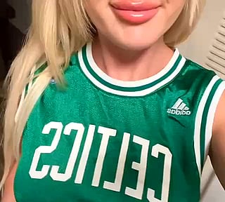 I feel like a little slut when you cum deep inside me, knowing I'm not on any birth control... 19'