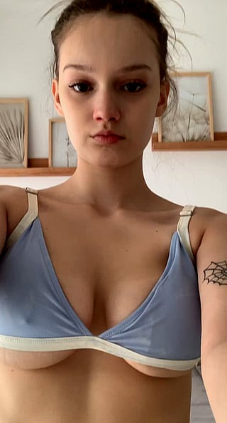 18yo Curvy Body Gets Some Action: Amateur, Ass, Big Tits, Cumshot, OnlyFans, Slave, Tits'