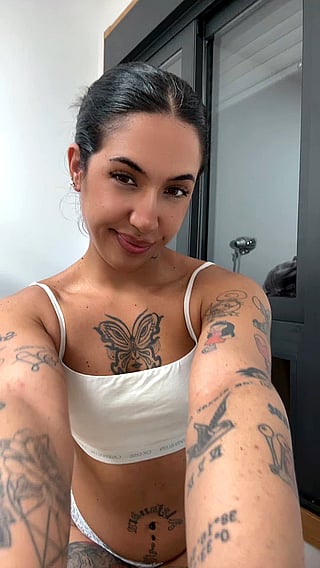 Your Well Behaved Tattooed Fuck Doll'