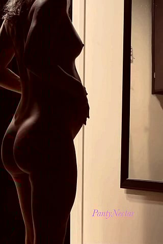 Preggo's Got a Big Booty: Amateur Porn with a Smile'