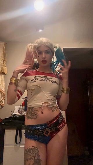 Harley Quinn Strips Down for You: Tons of Tattoos and Boobs'