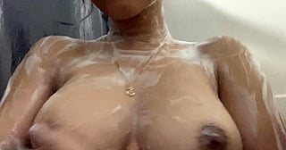 Nude Posts and Cumshots: A Holiday Grind'