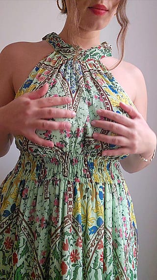 Sundresses are the best for easy access ???'