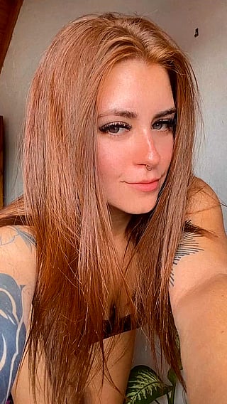 Brunette Babe Masturbating with a Dildo - No Dream, Just Reality!'