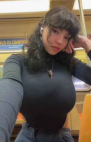 Huge Boobs, Natural Tits, Petite: One Piece Proportions'