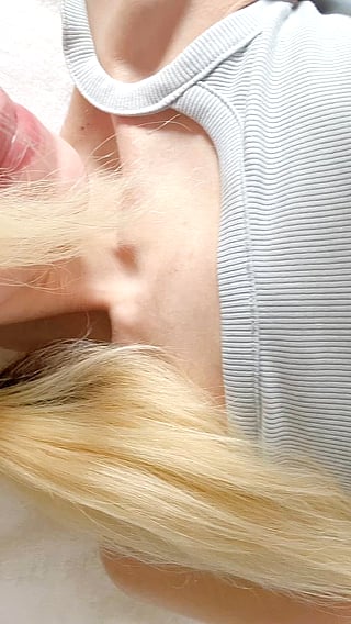 I'm a Little Different Looking, I Know: Amateur Pussy Teen'