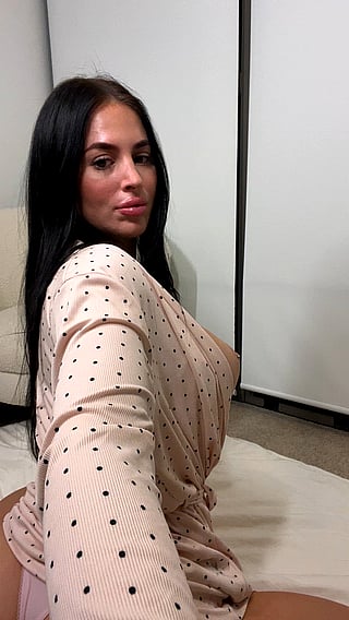 Big Tits Hungry for Cock: Amateur Cumshot'