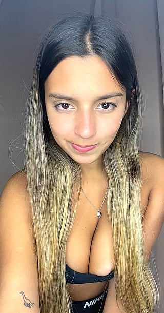 Just turned 18 and still very new here... am I cute? - Big Tits, Cumshot, Amateur'