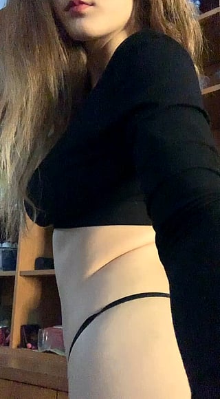 Showing off my teen body on camera'