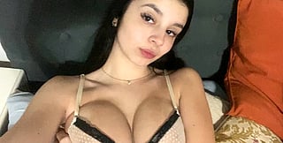 Fap: Tiny Frame, Big Boobs'