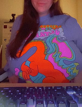 Big Tits Brunette Loves Taking Them Out on Discord Call'