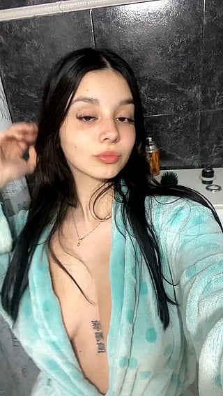 Amateur Big Tits Cumshot: Do I Look Too Young for You or Am I Just Overthinking It?'