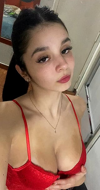 Third Leg Treatment: Big Tits, Cumshot, Amateur'