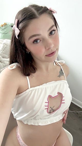 Me Show You My Fave Hello Kitty Top'