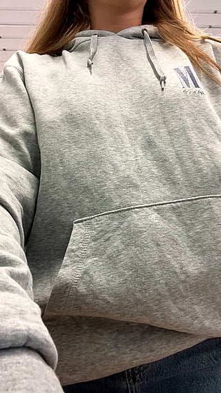 Bouncing Tits Exhibitionist Flashing in Public Grocery Store'