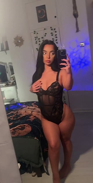 Fuck Me in My Lingerie: Teen Amateur Solo'