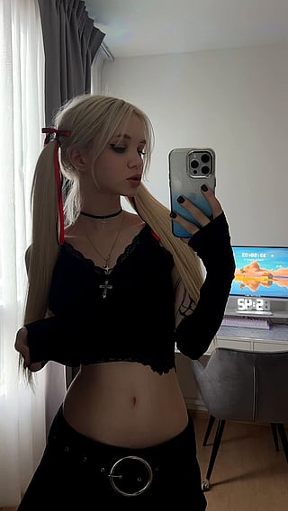 Big Tits Playing Co-op Games: A Fun Amateur Experience'