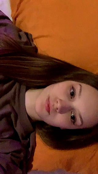 Still a Virgin at 18? Watch This Amateur OnlyFans Cumshot!'