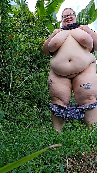 Get Fucked Outside: Big Tits BBW Ready for Cum'