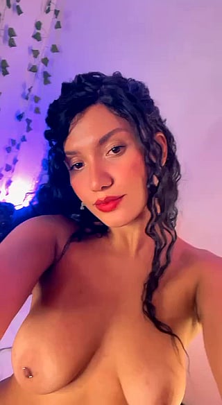 Am I Edible?: Teen Boobs and OnlyFans'