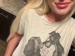 Rate Me Daddy: OnlyFans Teen Shares Her House'