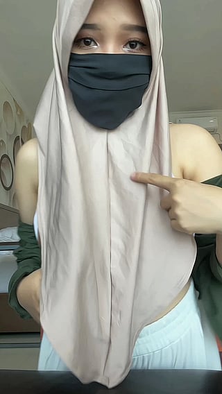 Let's get frisky with a Muslim sister's boobs'