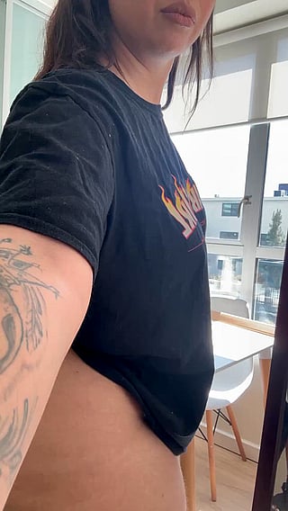 Big Ass Shaking Nice: OnlyFans Video'
