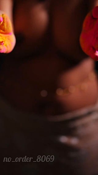 Holi Boobs: Indian Tits and Teasing'