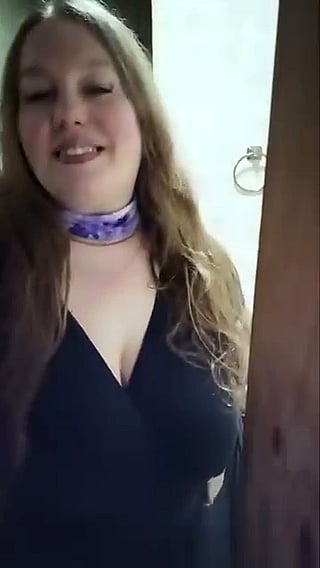 Chubby Chick Swingin' Her Necklace'