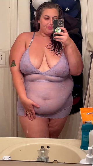 SSBBW in Purple Lingerie: 'I put this on just for you''