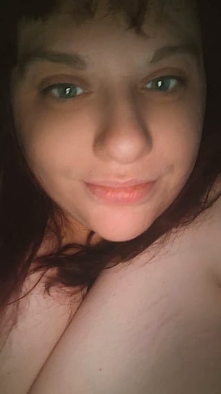 Wake Up to This MILF's Big Tits and Big Ass Every Morning'