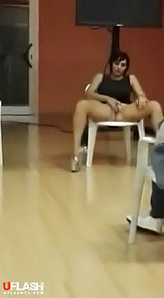 Wanking Class: Chick Gonna Get You Hard'