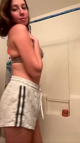 18-Year-Old Teen Shows Off Her New Bikini Top: 'What Do You Think?''