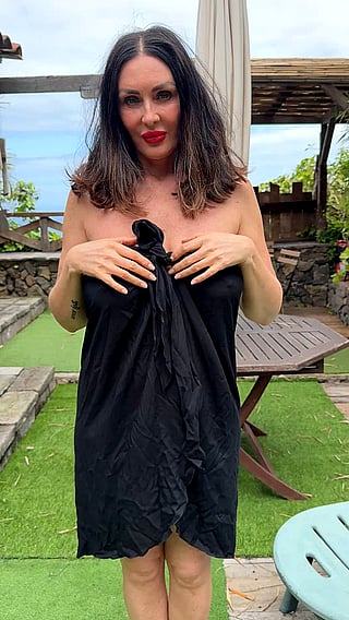 Hotwife in her 50s: 100% Steaming Hot'