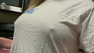 Naughty Neighbor - OnlyFans Teen Explores Her Body'
