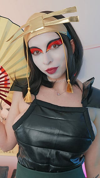 18-Year-Old Cosplaying as Suki from Avatar the Last Airbender'