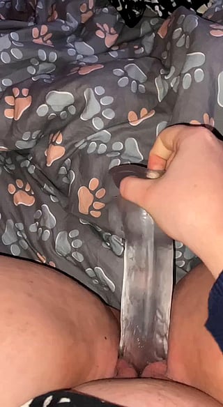Stretching the Pussy of a BBW'