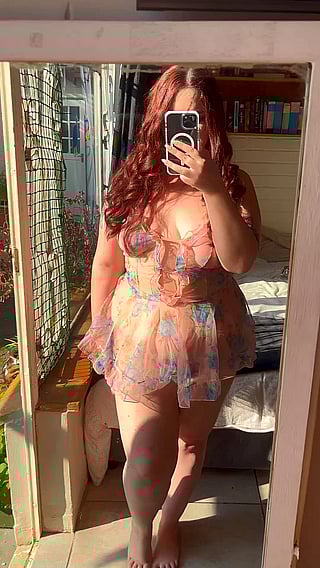Chubby Chick Takes Selfie in Lingerie: 'Are Men Really into This Size?''