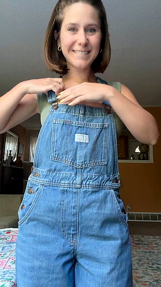 Showing off my boobs in a cute way'
