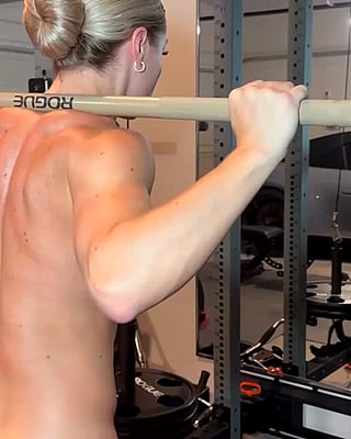 Fitness Freak: Naked Workout'