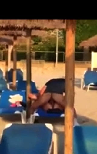 Beach Bumpin' - Public Sex Caught on Camera'