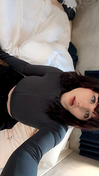 Wow, This Babe Is Gonna Make Your Morning 3 Times Better!'